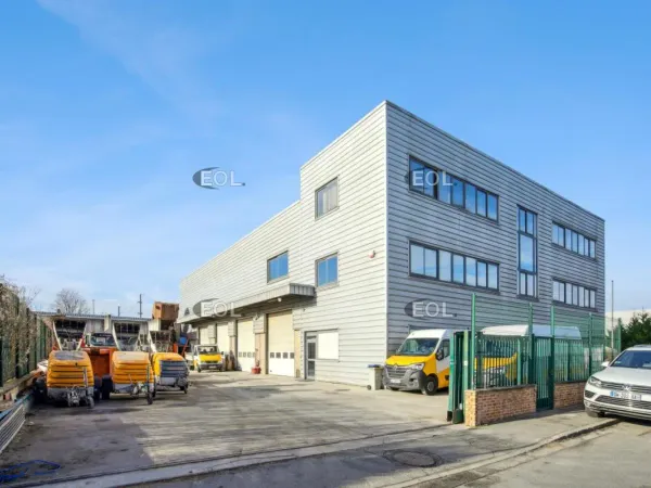 A VENDRE EN EXCLUSIVITE : Bâtiment indépendant à Carrières-sur-Seine (78)