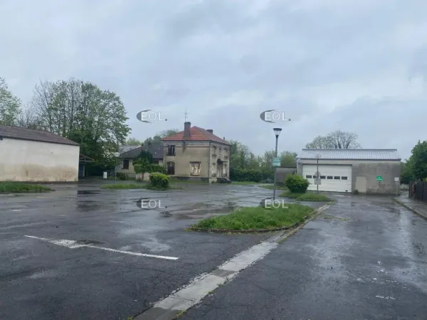 Ensemble immobilier de 1 977 m² - à vendre - Nangis (77)