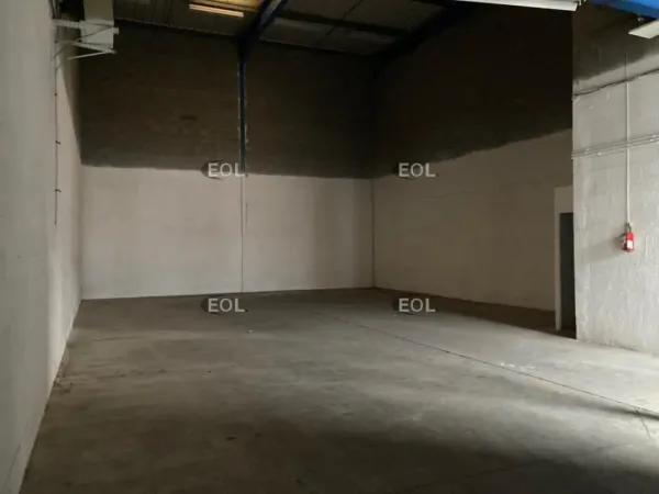 Local d'activités de 267 m² à Vitry-sur-Seine (94)