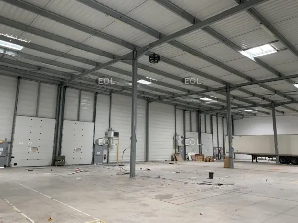 Entrepôt divisible de 3 036 m² à MOISSY-CRAMAYEL (77)