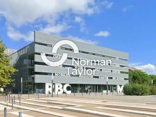 BUREAUX & LOCAUX COMMERCIAUX A LOUER