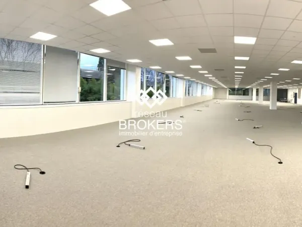 Plateau de Bureaux divisible Eybens / direct rocade sud et trans