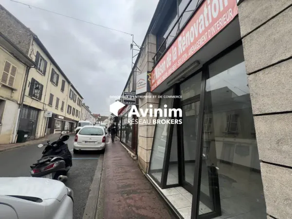 LOCAL COMMERCIAL EN CENTRE VILLE