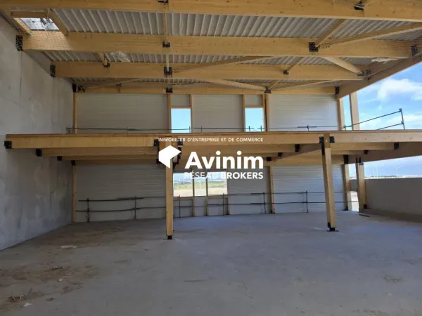 Local d'activité de 349,55 m² - 6 min Sud Ouest Montpellier -