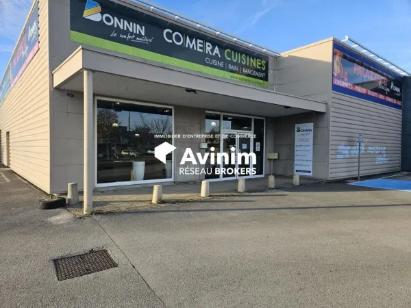 LOCAL COMMERCIAL 421 m2 - ZAC CHOISEY - mandat 9285