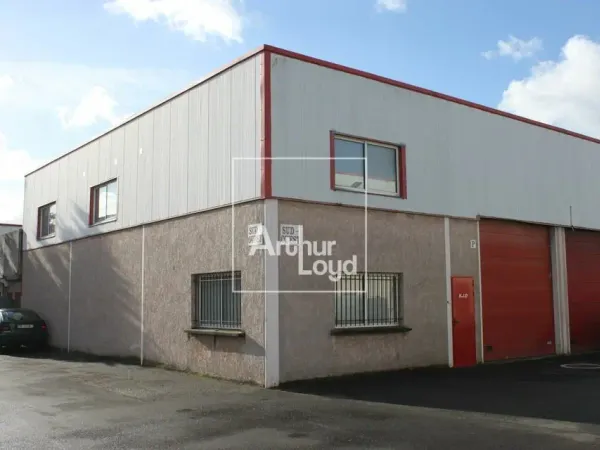 LOCAL D'ACTIVITE - ENTREPÔT A VENDRE