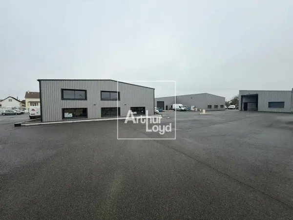 LOCAL D'ACTIVITE - ENTREPÔT A VENDRE