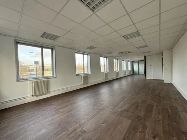 Bureaux en excellent état 