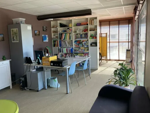 BUREAU A LOUER