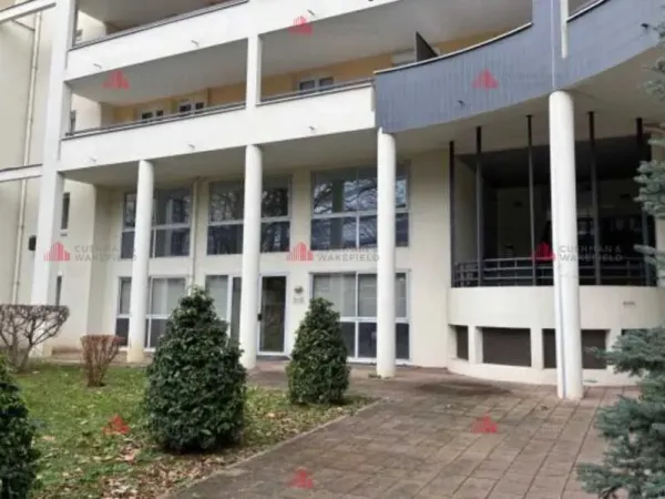 A VENDRE OU A LOUER, BUREAUX A LOUER / A VENDRE