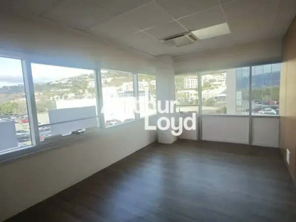 BUREAUX AVEC STOCKAGE A LOUER