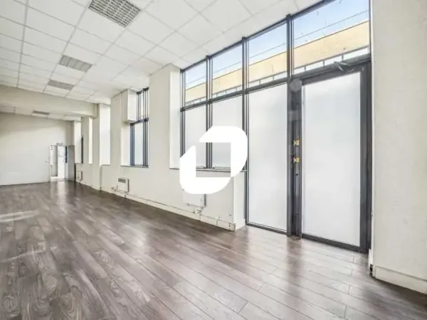 A LOUER, Locaux mixte bureaux et activité 