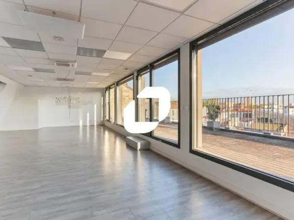 A LOUER, Bureaux à louer proche métro 13