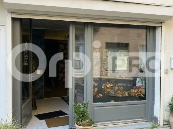 LOCAL COMMERCIAL A LOUER 