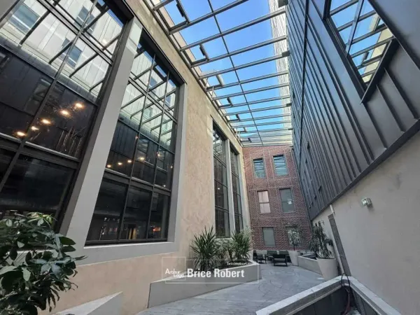 A louer - LE BLEND - Bureaux rénovés - Lyon 8ème