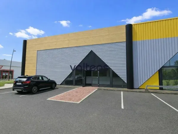 LOCAL COMMERCIAL A LOUER