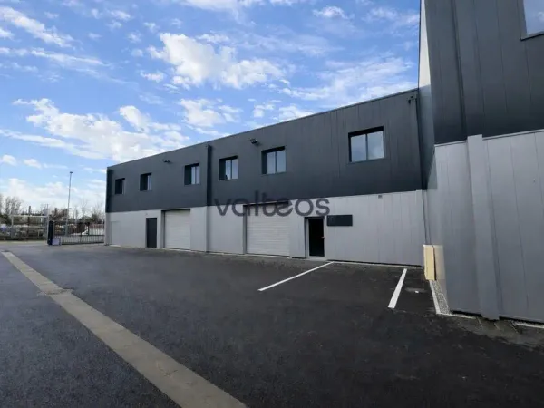 ACTIVITE ET BUREAUX A LOUER