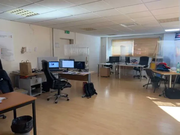 BUREAUX A LOUER BEGLES