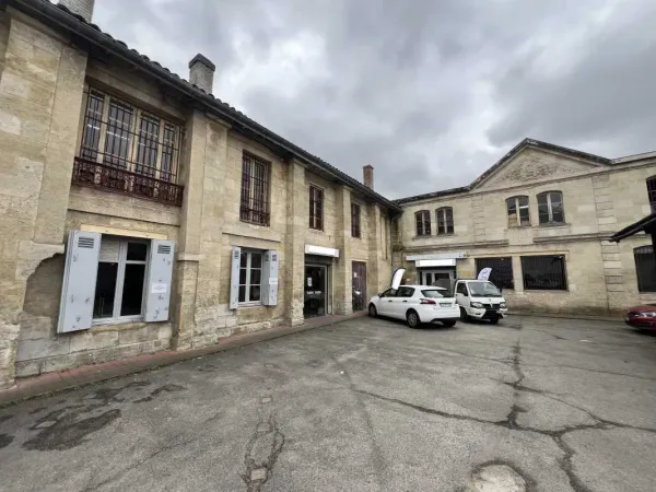 A VENDRE - BATIMENT INDEPENDANT