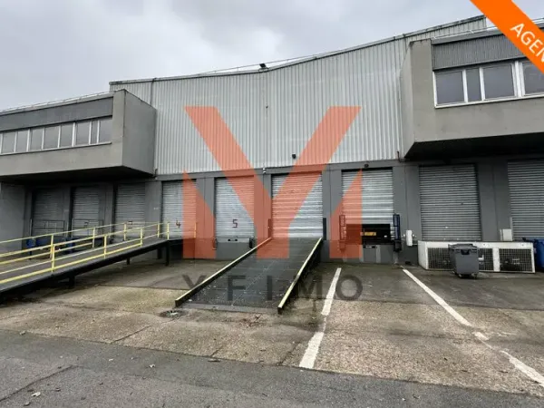 4060 m2 - Entrepôt A LOUER