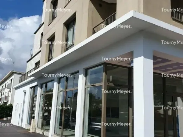 LOCAL COMMERCIAL A LOUER