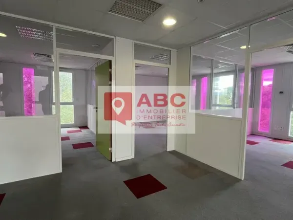 BUREAUX A LOUER A LE CRES