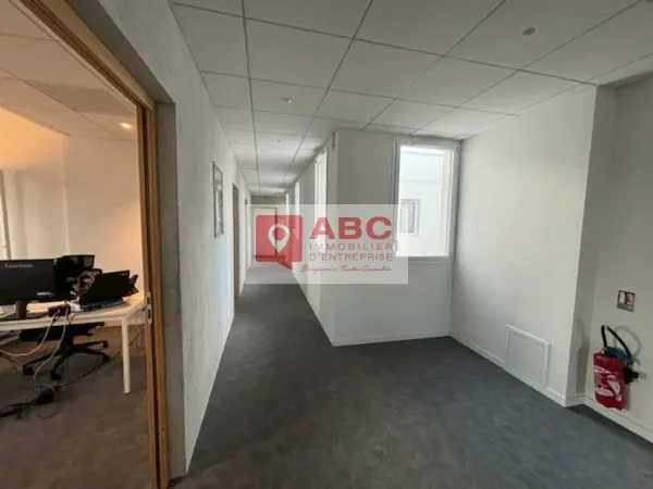 BATIMENT MIXTE A VENDRE A CASTELNAU-LE-LEZ