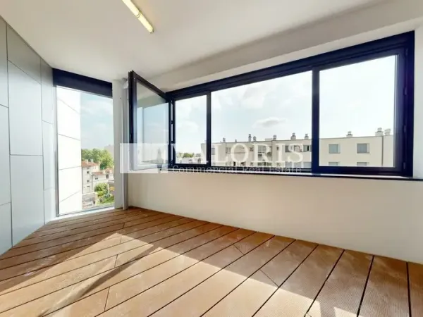 BUREAUX A VENDRE