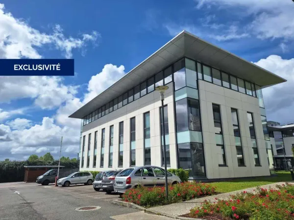 A VENDRE A LOUER - BUREAUX 1455 M² DIVISIBLES - LE HAILLAN