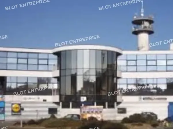 À LOUER - BUREAUX - 231 m² - BREST