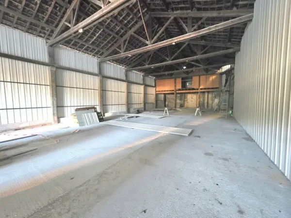 DEPOT - ENTREPOT A LOUER
