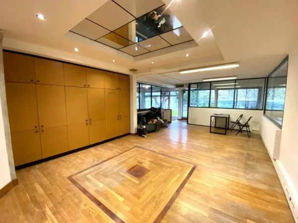 LOCAL COMMERCIAL A VENDRE