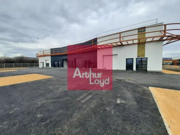 CLERMONT-FERRAND ZONE DES GRAVANCHES A LOUER LOCAL ACTIVITE 315 M² - PROGRAMME NEUF -