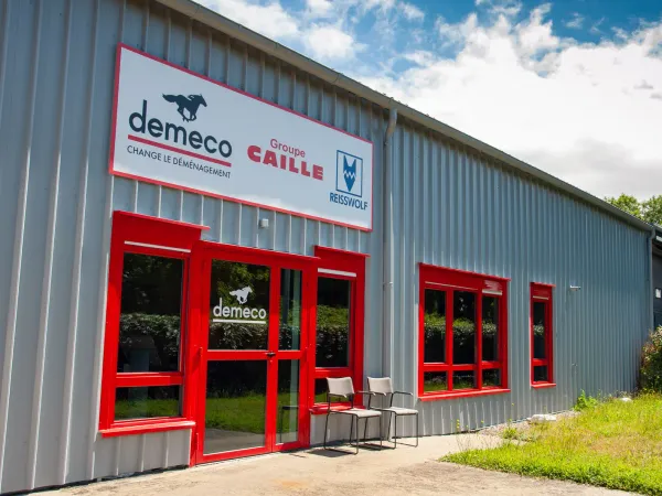 Local d'activités / Entrepôt, 865 m²
