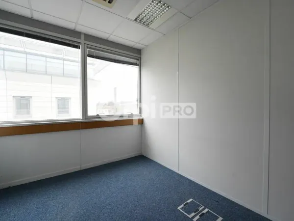 BUREAU A LOUER
