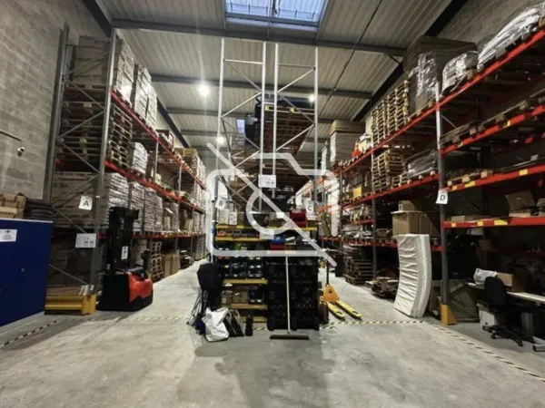 Rare - Location cellule stockage - Les Ulis