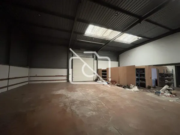 À louer - Entrepôt indépendant 600 m² - Gretz-Armainvill