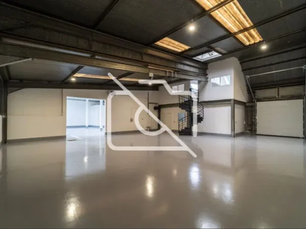 Immobilier Professionnel à louer Évry-Courcouronnes