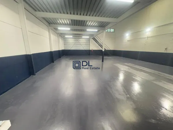 Immobilier Professionnel à vendre Orly