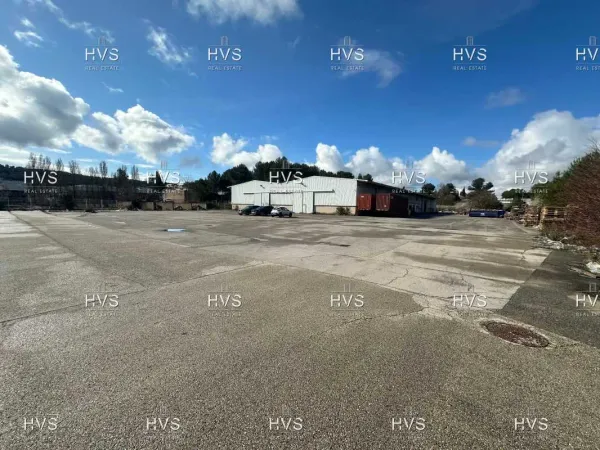 ENTREPOT 4000 M² ET TERRAIN 8000 M² A LOUER - BOUC BEL AIR