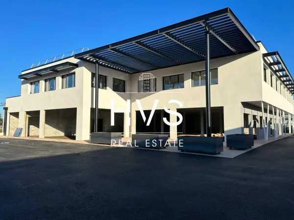 BUREAUX A VENDRE/A LOUER - EGUILLES