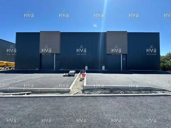EXCLUSIVITE HVS REAL ESTATE - BATIMENT INDUSTRIEL NEUF A LOUER -VENELLES