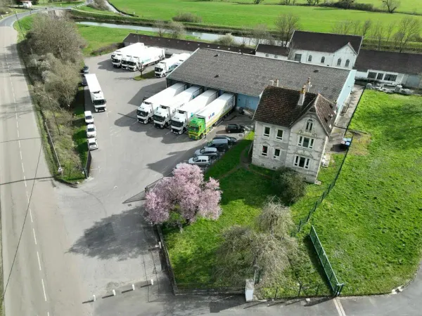 LOCAL D'ACTIVITES A VENDRE