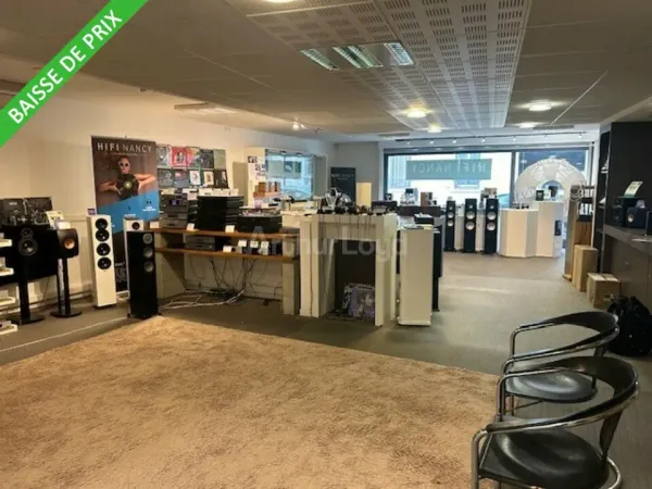 LOCAL COMMERCIAL A VENDRE
