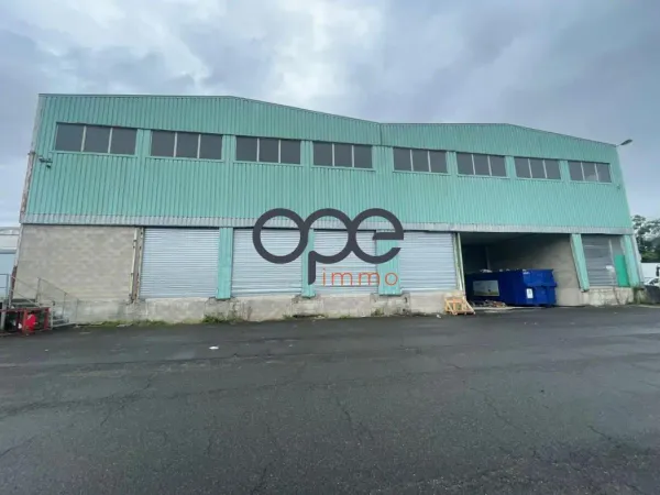 EXCLUSIVITÉ - ENTREPÔT 2 527 M² À VENDRE - MITRY-MORY