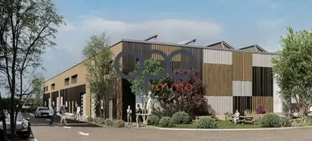 A VENDRE - AMBLAINVILLE - Entrepôt de 9 750 m² comprenant 25 c