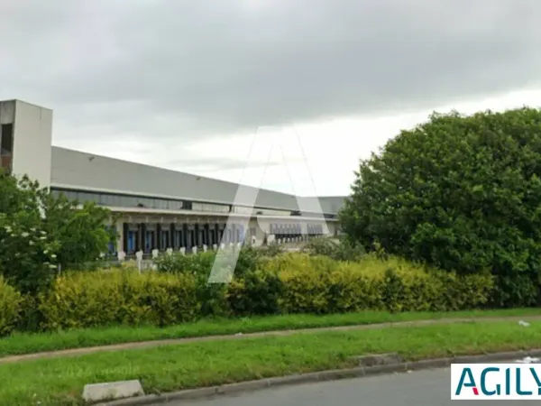 LOCATION - Entrepôts de 41 918 m² à Combs la Ville dans la ZAC de PARIS SUD