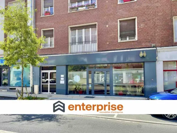 LOCAL COMMERCIAL 250 M2 AVEC VITRINE À LOUER AMIENS CENTRE-VILLE