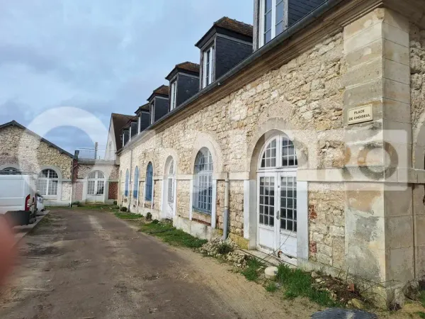 BUREAU A VENDRE