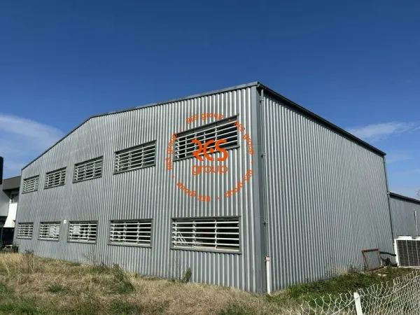 LOCAL D'ACTIVITE A VENDRE